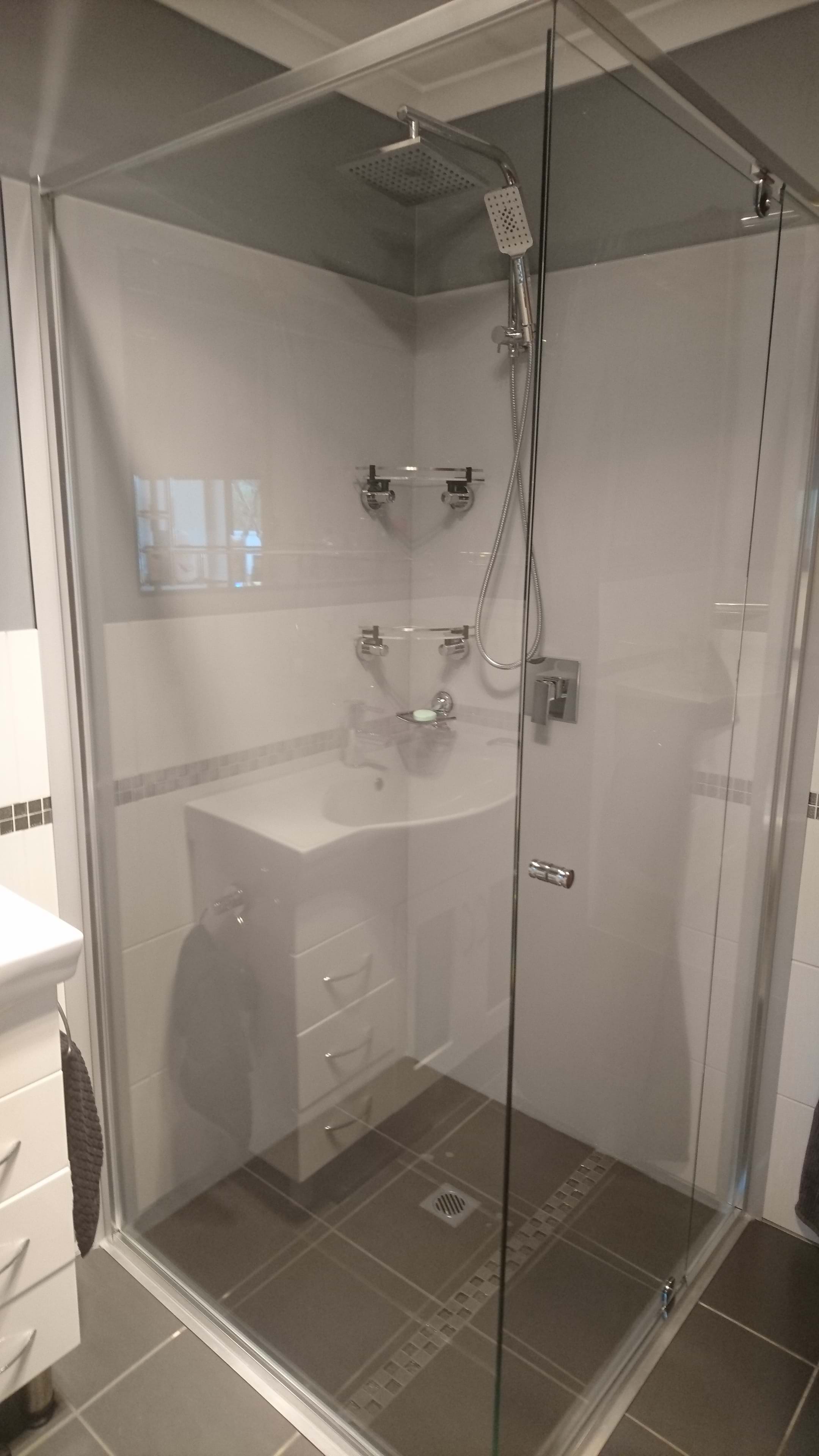 Wall Panels, shower Panels, Shower Wall Panels, Shower Wall, Shower Splashbacks, Bathroom Wall Panels, Acrylic Splashbacks, Polymer Splashbacks, Wall Panelling ideas, Lamipanel