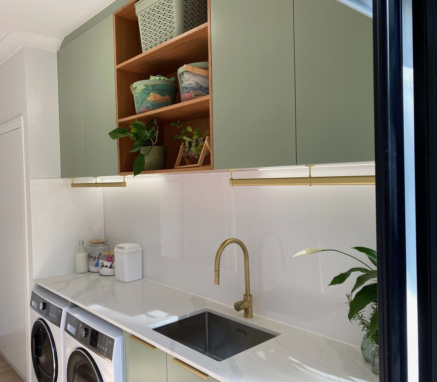 Laundry Splashback, white glass splashback, cheap splashbacks, splashback prices, made to measure acrylic splashback, polymer splashback, bunnings splashback, perspex splashback, backsplash