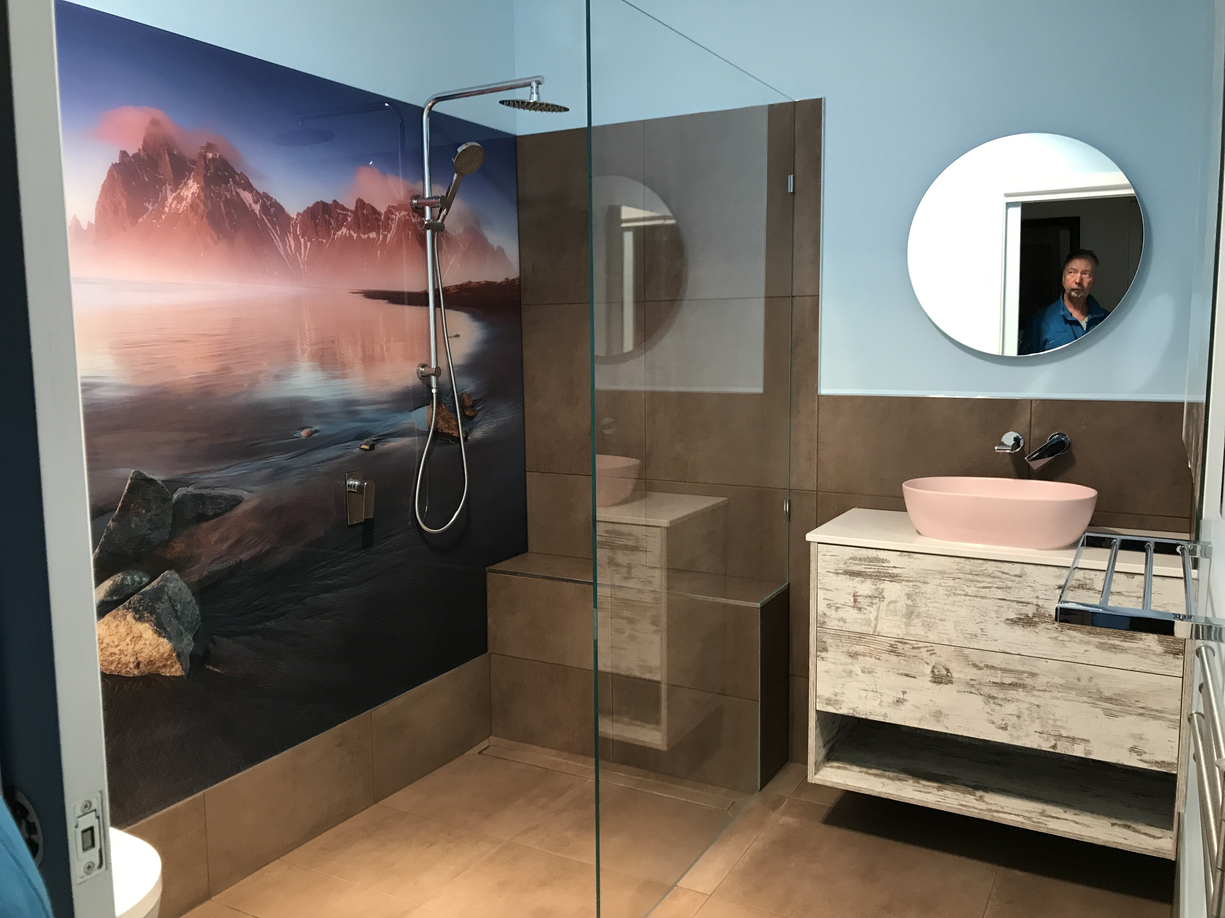 Printed acrylic splashback, printed splashback, image splashback, bunnings splashback, motiv splashback, shower wall panel, wet wall panel, polymer splashback, bathroom panel