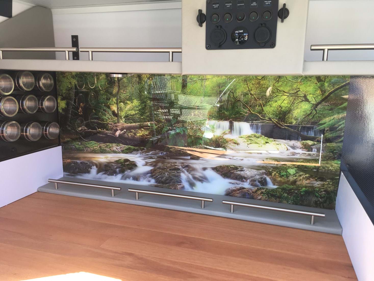Splashback Fun Tiny Homes & Caravan Splashbacks